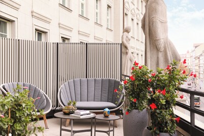 ANDAZ PRAGUE, BY HYATT