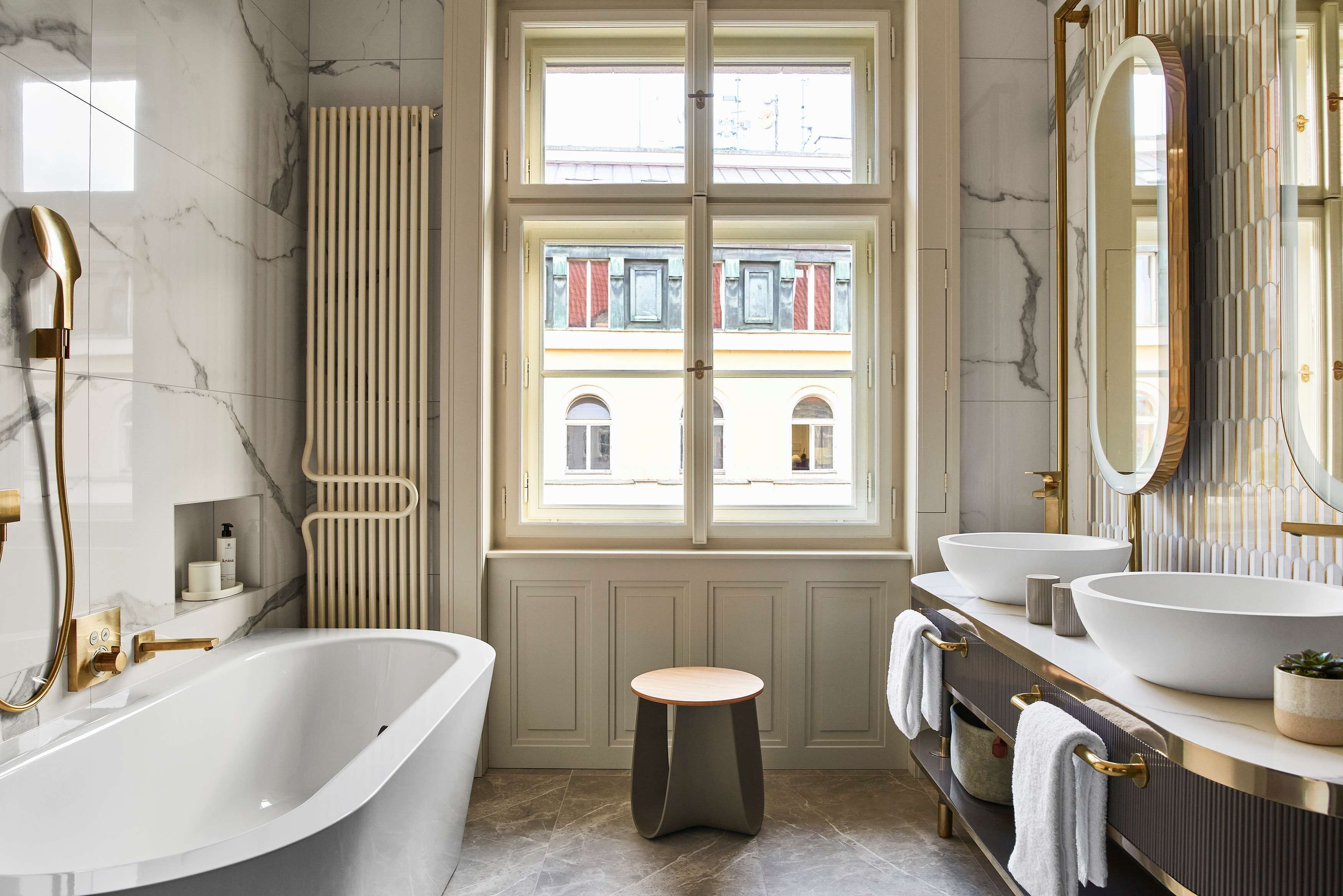 1 bedroom, premium bedding, pillow-top beds, free minibar items