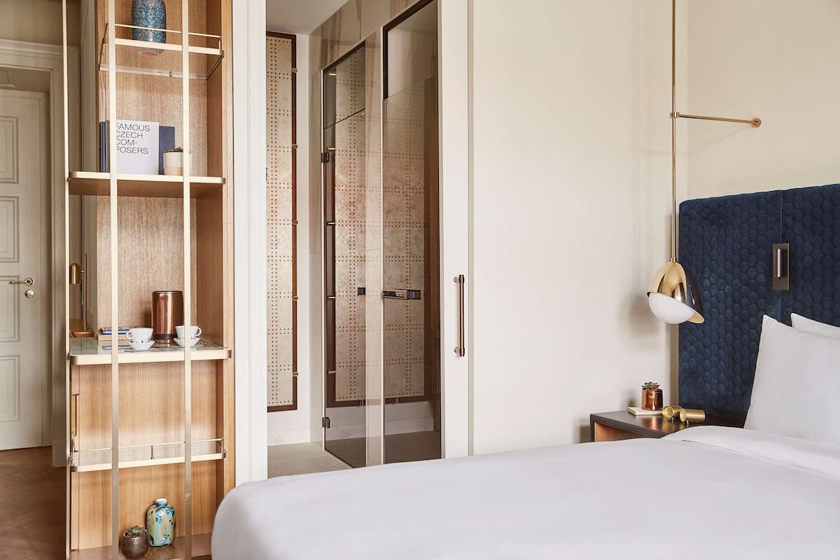 1 bedroom, premium bedding, pillow-top beds, free minibar items