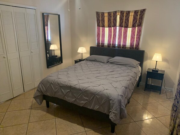 2 bedrooms, desk, free WiFi, bed sheets