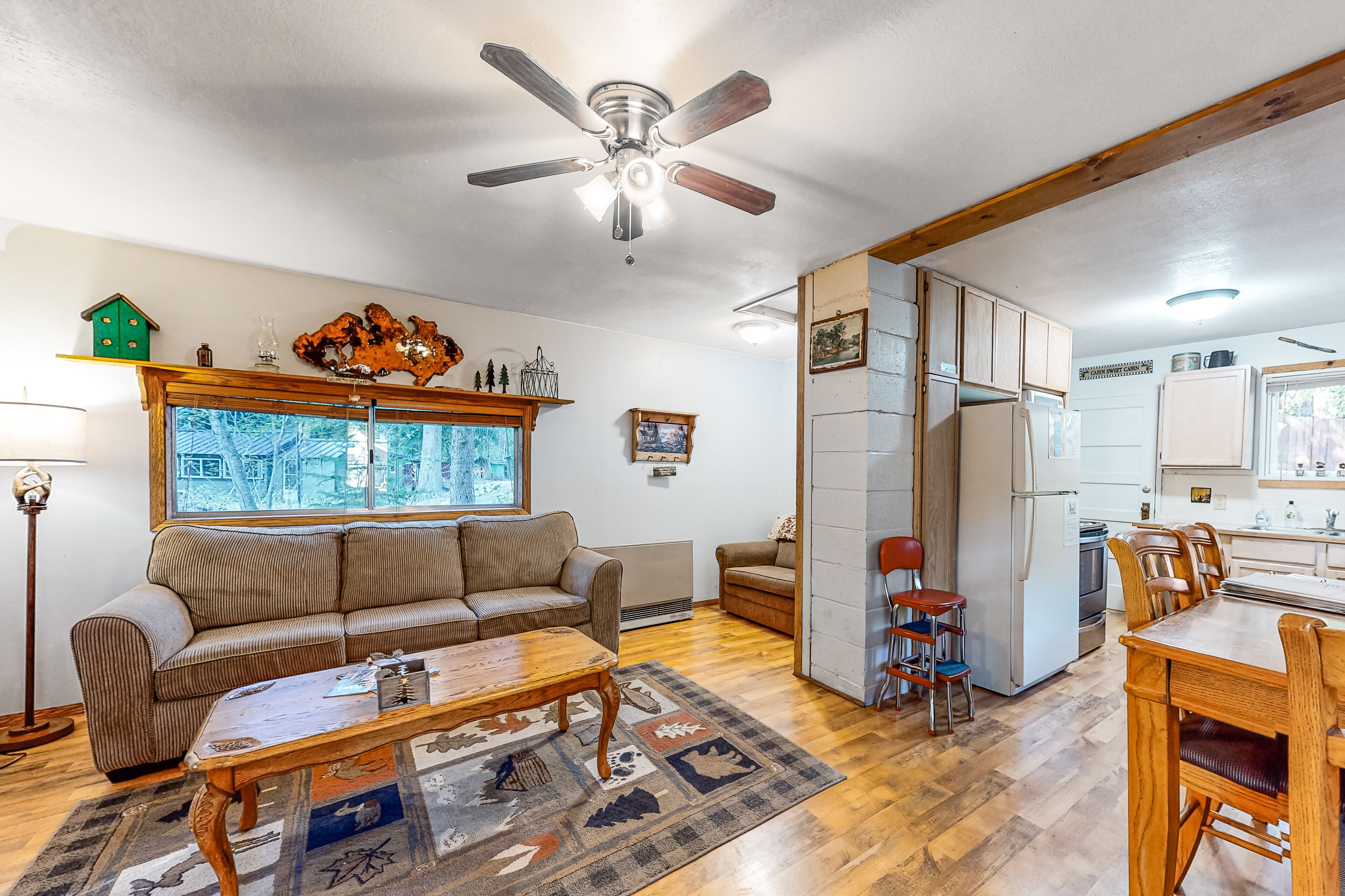 Charming Home Near the Lake w/Free WiFi