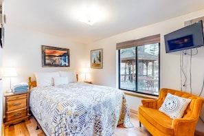 3 室のベッドルーム、アイロン / アイロン台、インターネット、ベッドシーツ