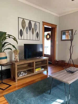 TV, offices - Historic Benson Bliss, Relax in Fenced Yard (Omaha)