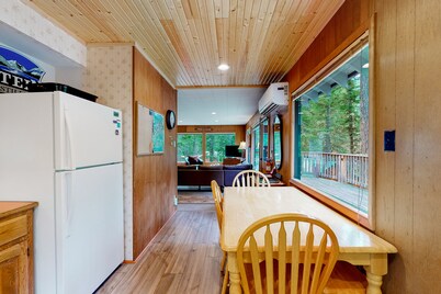 Dog-Friendly Home near Wallowa Lake w/Wraparound Deck, Free WiFi, Great Location