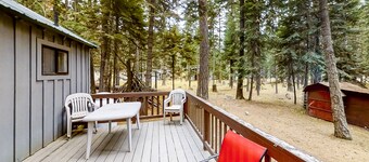 Dog-friendly mountain-view cabin in walkable locale with deck & grill