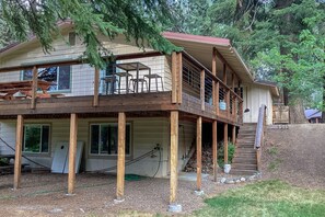 Exterior - Riverfront cabin with large yard, great deck, & fireplace (Joseph)