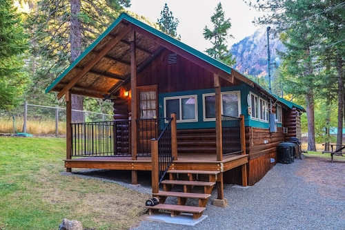 Classic Cabin w/ Gas Fireplace & Large Yard - Walk to the Lake, Dogs Welcome