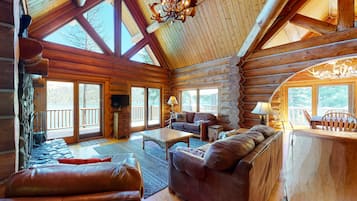 TV, fireplace, DVD player