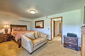 3 bedrooms, iron/ironing board, Internet, bed sheets - 2 Mi to Slopes: Park City Ski Getaway w/ Hot Tub! (Park City)