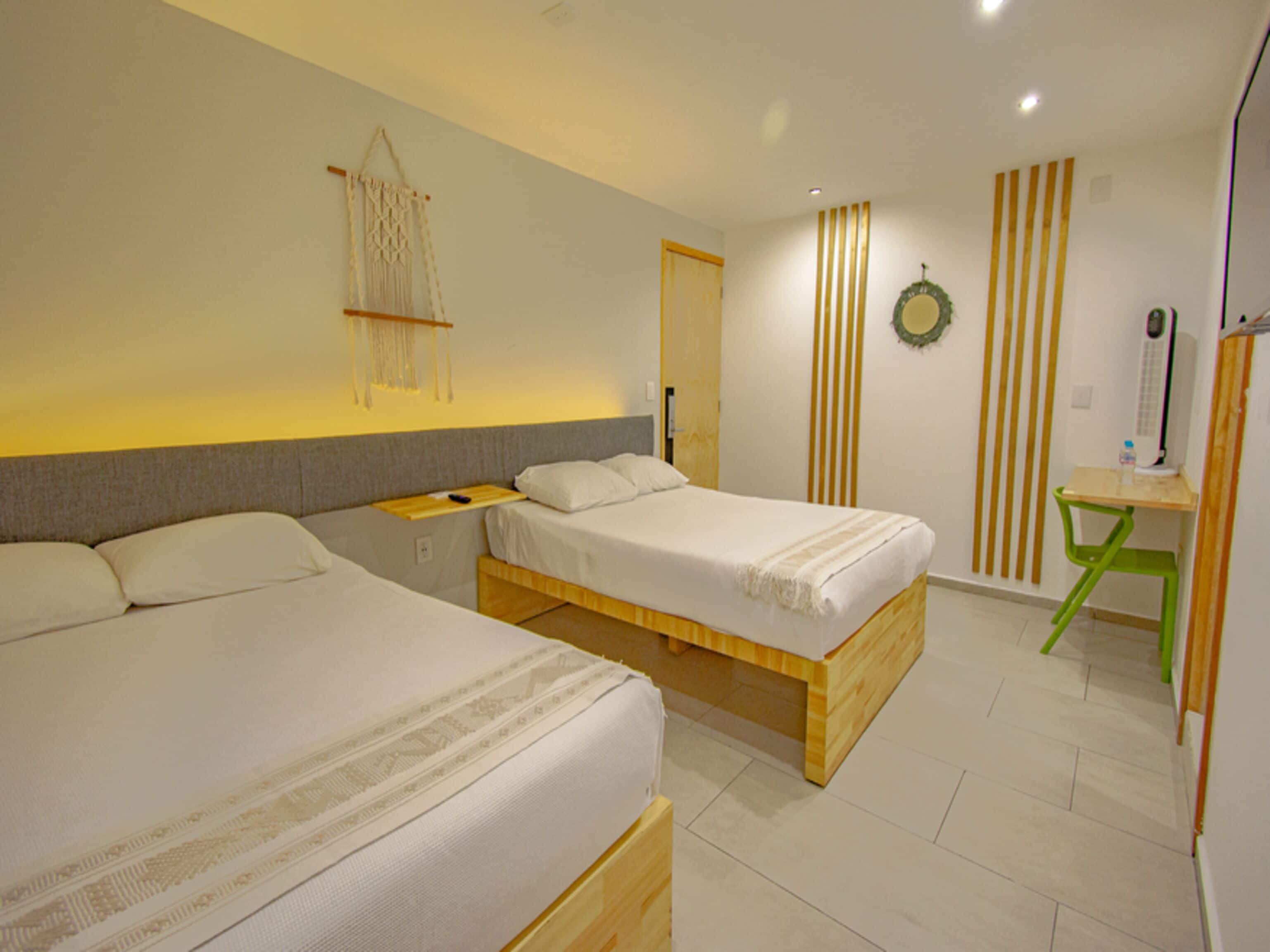 Habitació estàndard, 2 llits dobles | Roba de llit hipoal·lergògena i habitacions insonoritzades 