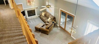 Cozy Canadian lakes cottage (Pet friendly)