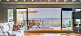 Breathtaking Beach Front House - Steps to the Sand
