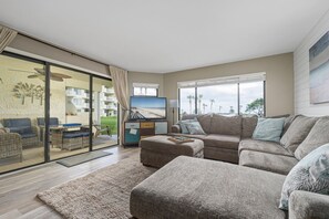 Condo, Multiple Beds, Patio, Ocean View (#3102 - No Pets) | Living area