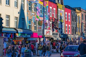 Point of interest - Punk Hip: Plush 1-bed in Camden Town (London)