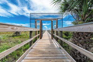 Property grounds - Ocean Village Club by Distinctive Beach Rentals (St. Augustine)