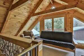 Smart TV, fireplace, video games, ping pong