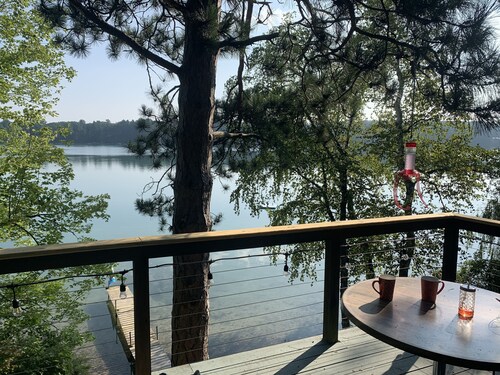 70's-80's Vintage Cottage on Round Lake