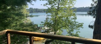 Happy Swimmers 70's-80's Retro Cottage on Round Lake
