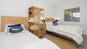 Room - Sou Wester - is a bright, light and modern holiday home. (Lancelin)