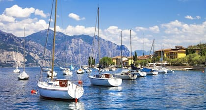 Dogana Best Lake View, Torbole sul Garda, Italy