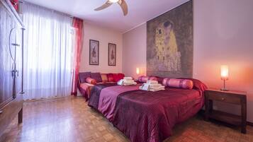 4 habitaciones, tabla de planchar con plancha y wifi gratis