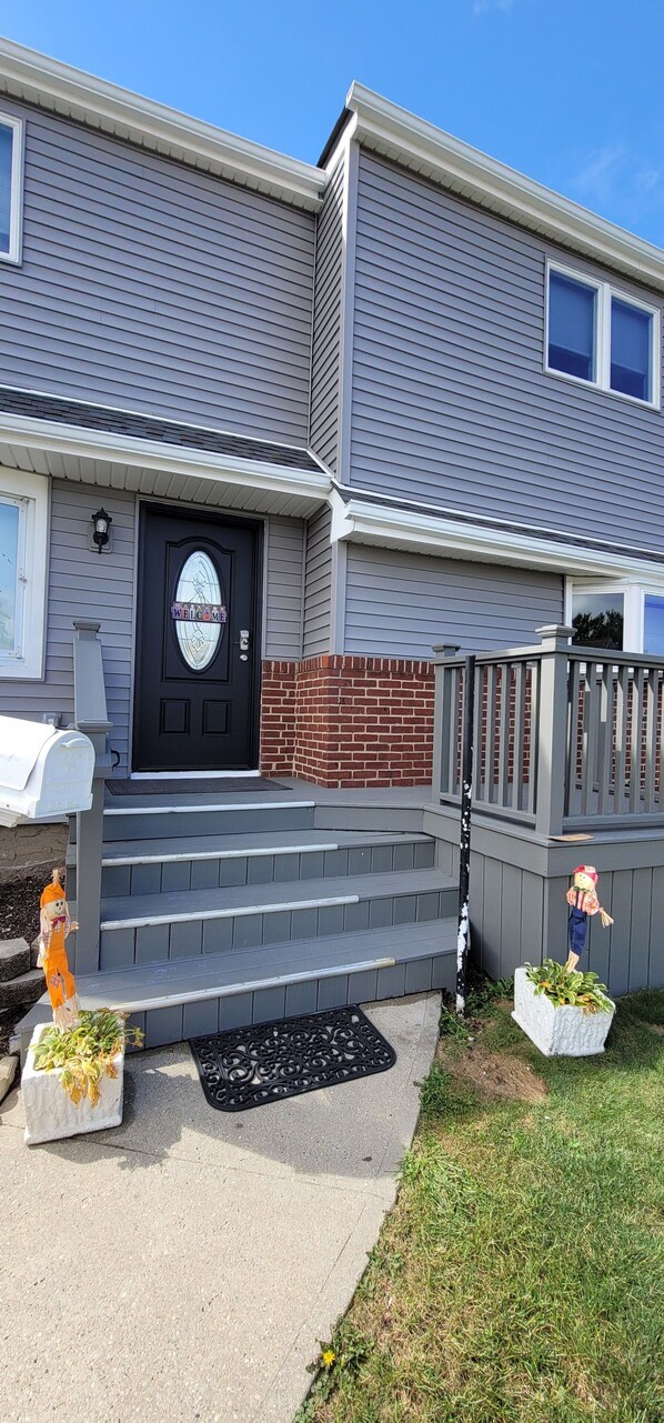 تفاصيل الفندق من الخارج