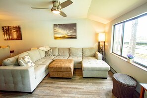 Smart TV, DVD player