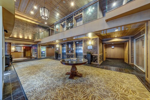 Le Chamois 313 - Ski in Ski out, Common Pool, Hot Tub & Gym