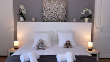 6 chambres, bureau, fer et planche Ă repasser, lit parapluie