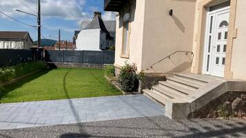 Enceinte de lâhĂ©bergement