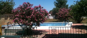 Villa Los Pinos with Pool, Wi-Fi, A/C, Terrace & Garden