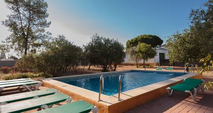 Villa Los Pinos with Pool, Wi-Fi, A/C, Terrace & Garden