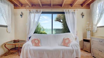 Fernseher, DVD-Player, Stereoanlage