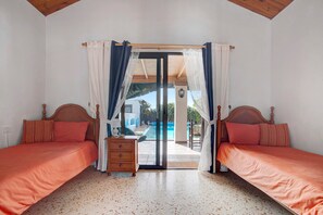 3 bedrooms, iron/ironing board, free WiFi, bed sheets
