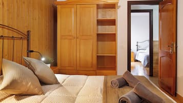 4 habitaciones, tabla de planchar con plancha y wifi gratis