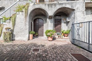 Dettaglio esterni