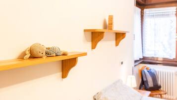 2 quartos, ferros/tábuas de passar roupa, Wi-Fi de cortesia