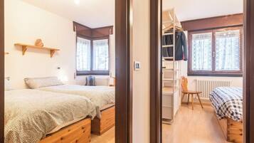 2 habitaciones, tabla de planchar con plancha y wifi gratis