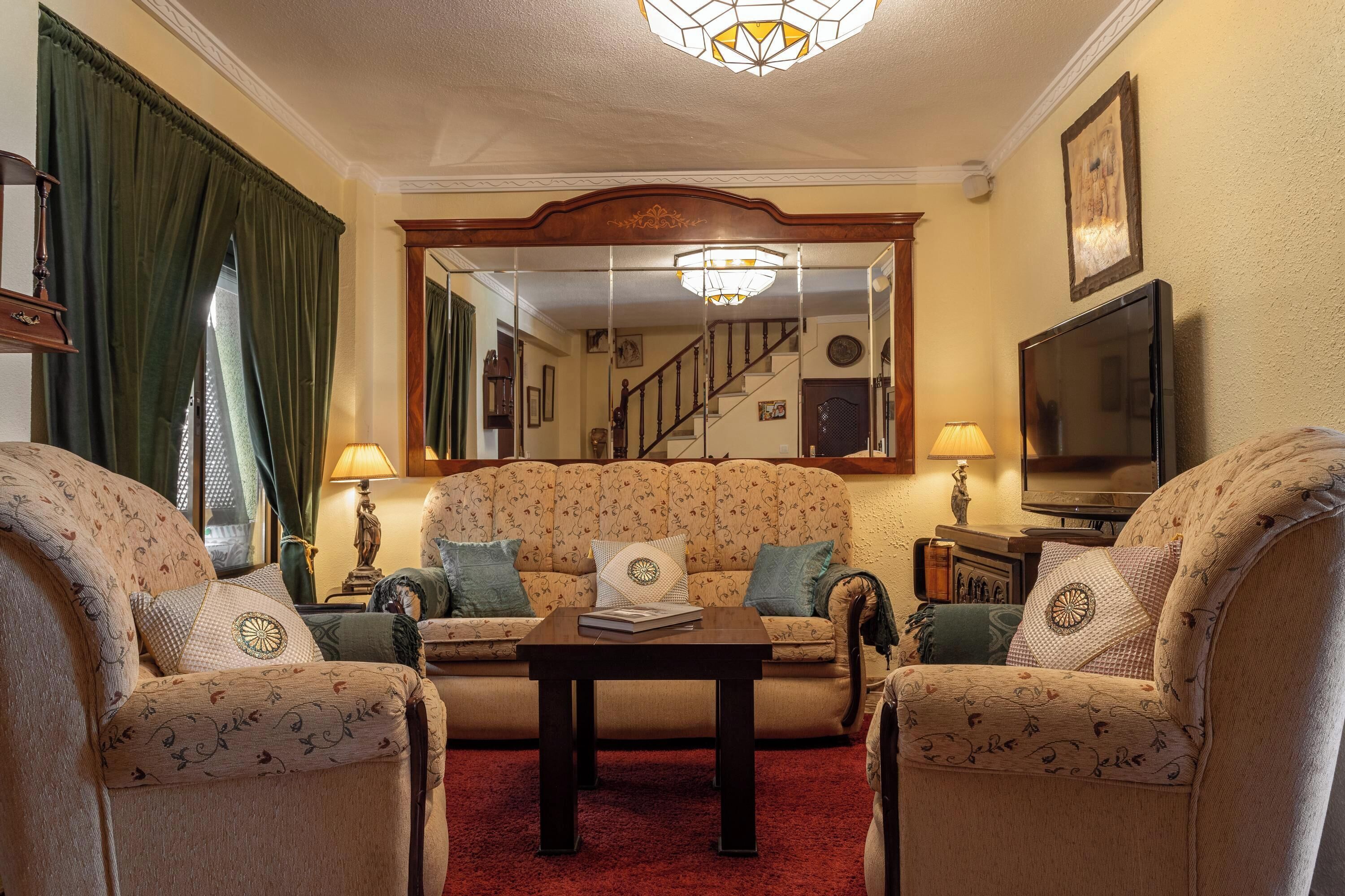 TV, lettore DVD, impianto stereo