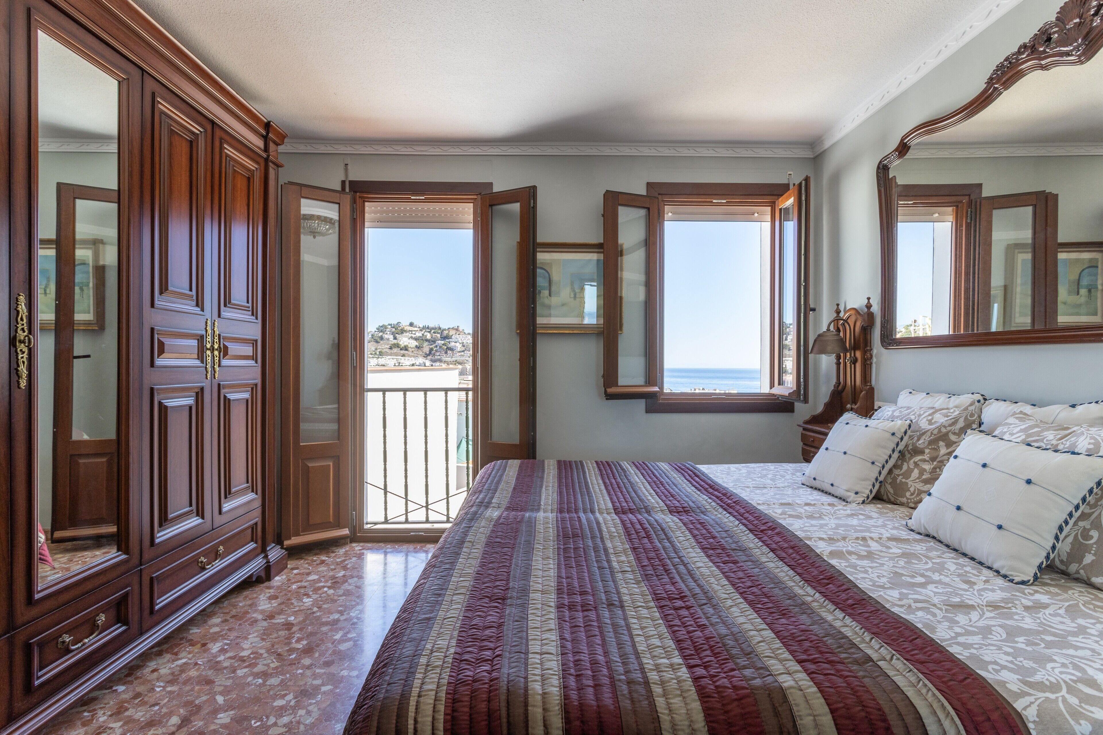 3 多间卧室、熨斗/熨衣板、免费 WiFi、床单