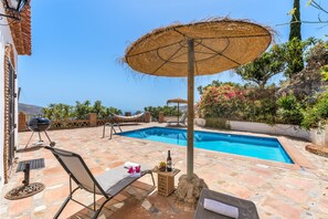 Pool - Cortijo La Alberquilla – Andalusian Charm with Mountain and Sea Views, Pool, Wi-Fi, and Garden (OTIVAR)