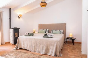 2 chambres, fer et planche à repasser, accès au Wi-Fi (inclus)