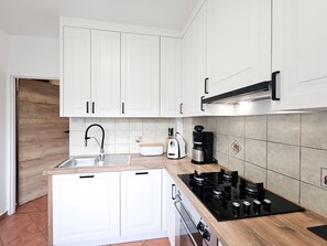 Fridge, oven