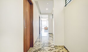 Lobby - Itsy Hotels Shrey'S Inn Mallandur Road (Chikkamagaluru)