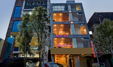 Front of property - evening/night