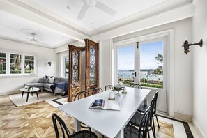 Dining - Tuscan Villa Little Manly (Manly)