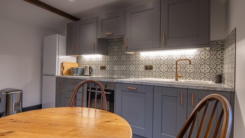 Heart of Macclesfield 2 Bedroom Grade II Apartment