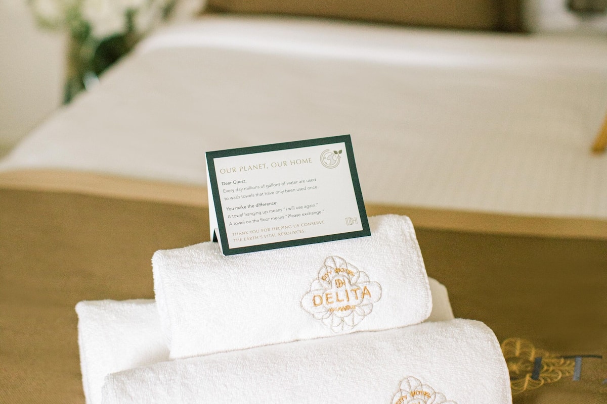 Frigobar, cofres nos quartos, individualmente decorados