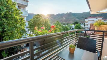 Superior Triple Room | Balcony