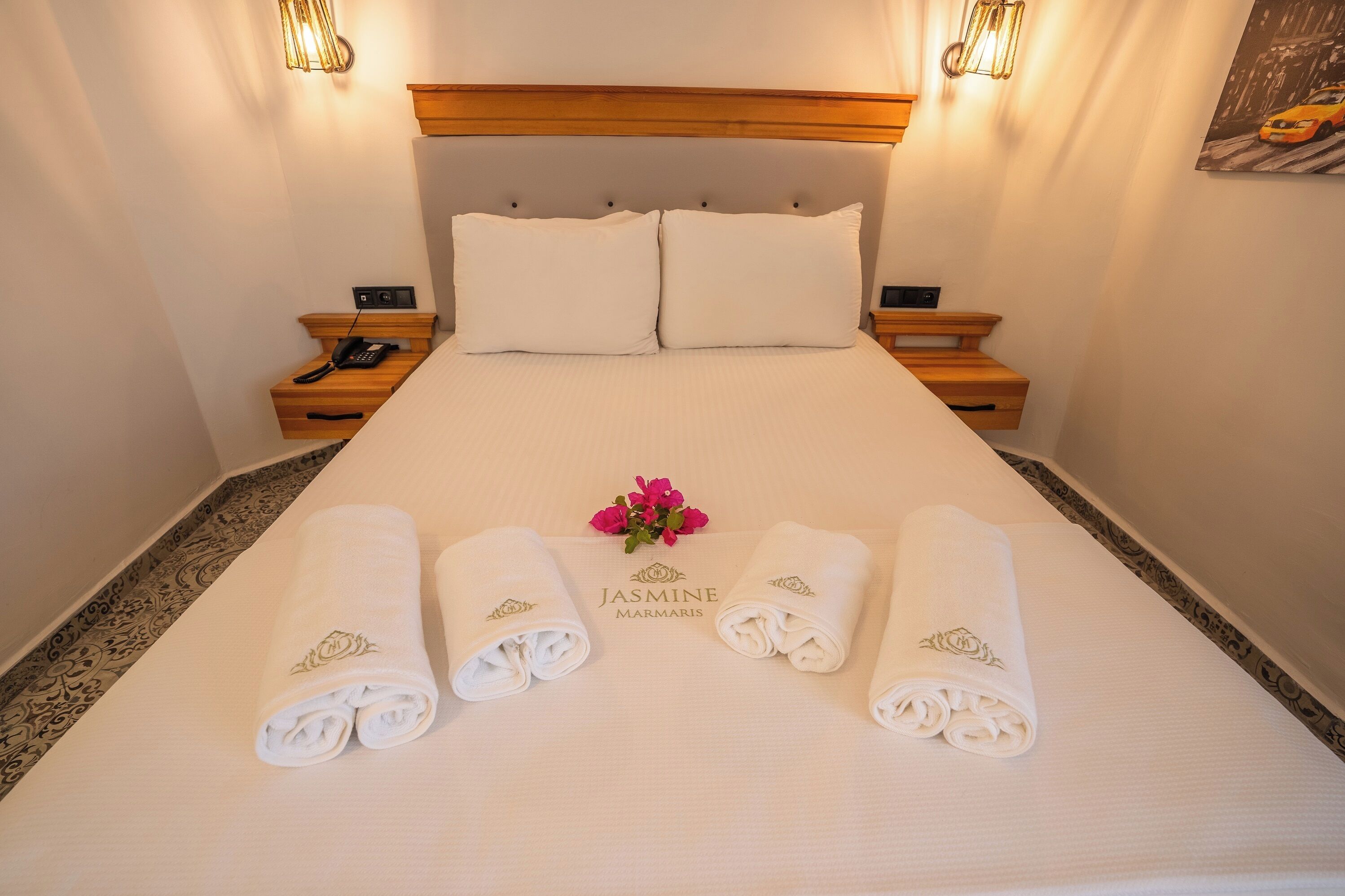 Cortinas blackout, sistema de insonorización y wifi gratis 